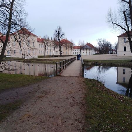 Marstall Im Schlosspark راينزبرج المظهر الخارجي الصورة